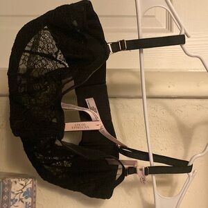 Victoria's Secret Black Lace Bra 38DD nwt